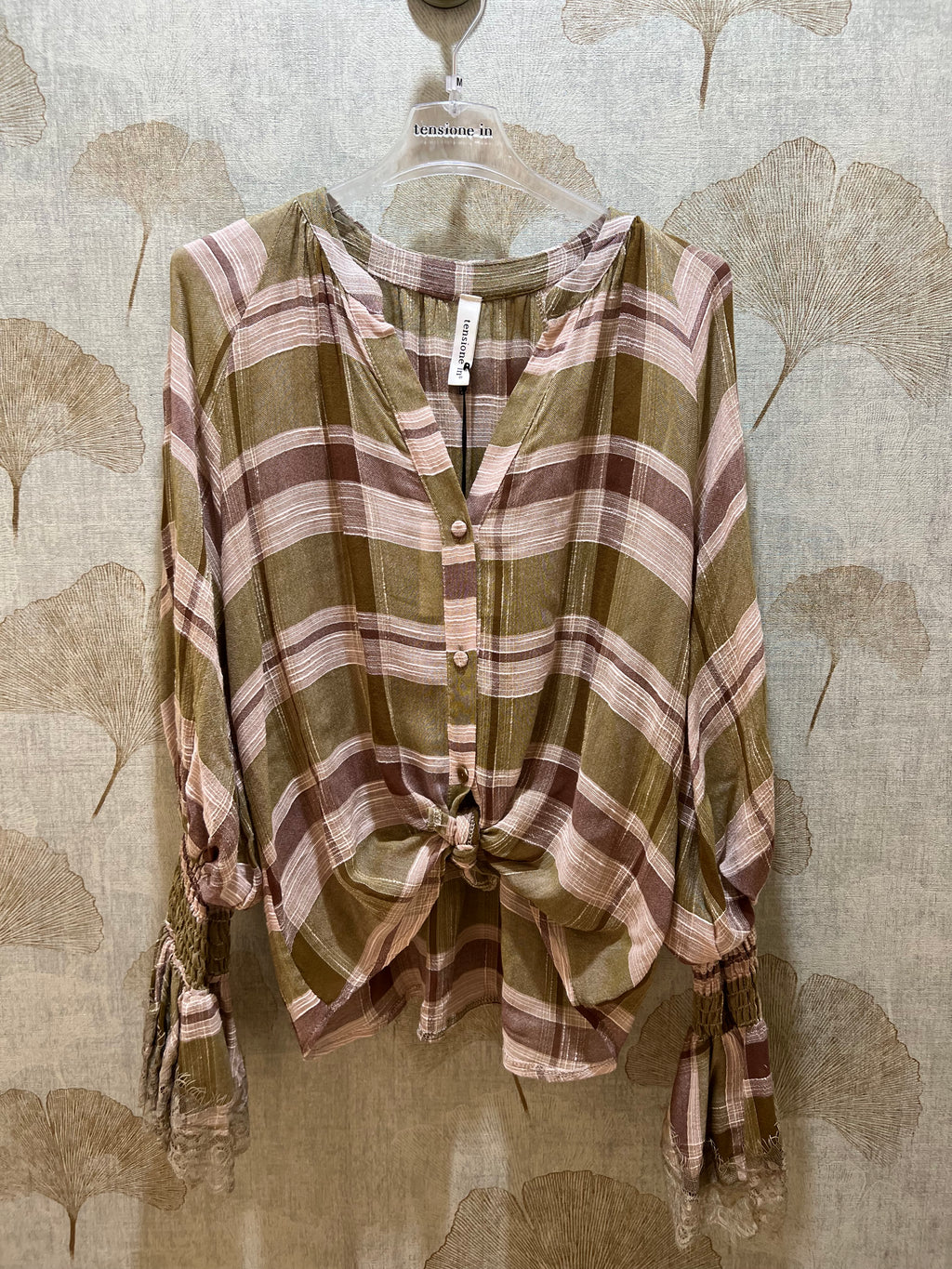 Camicia scacchi tensione in