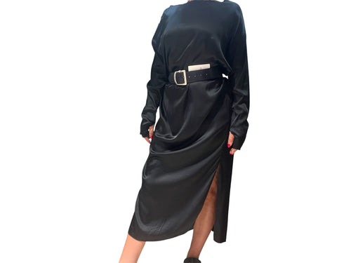 Abito raso scollo barca tensione in