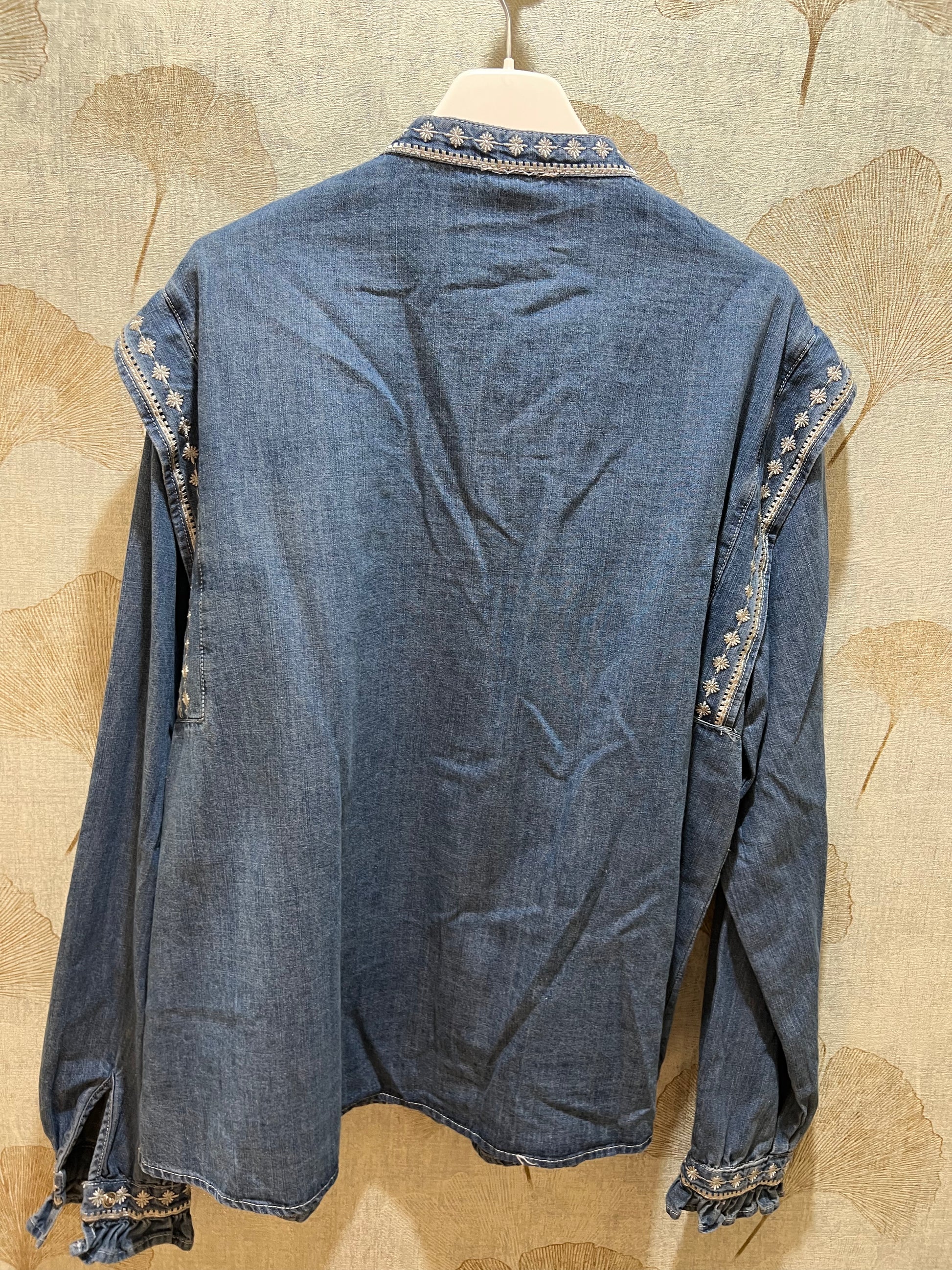 Camicia jeans ricami tensione in