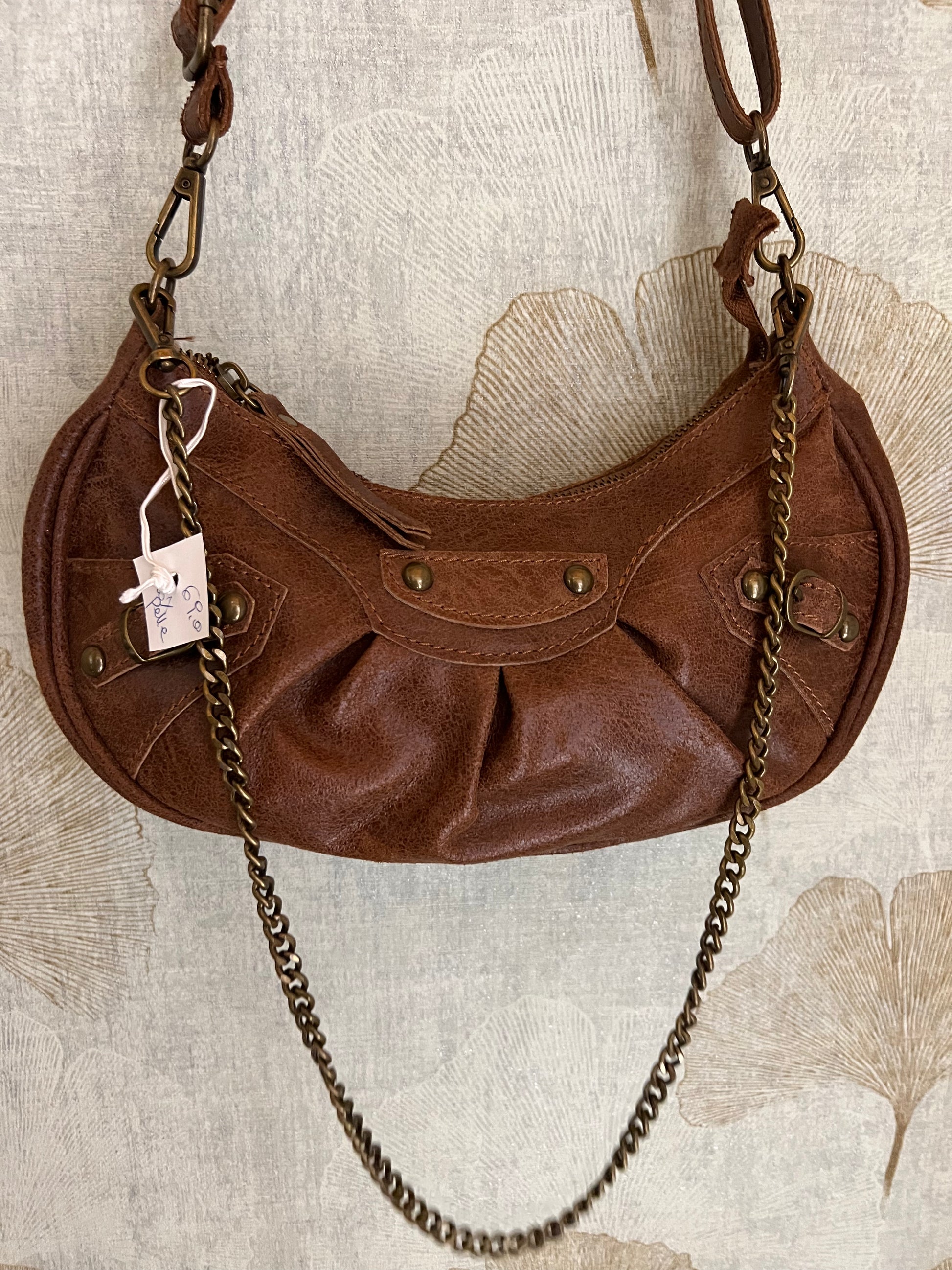 Borsa pelle con borchie