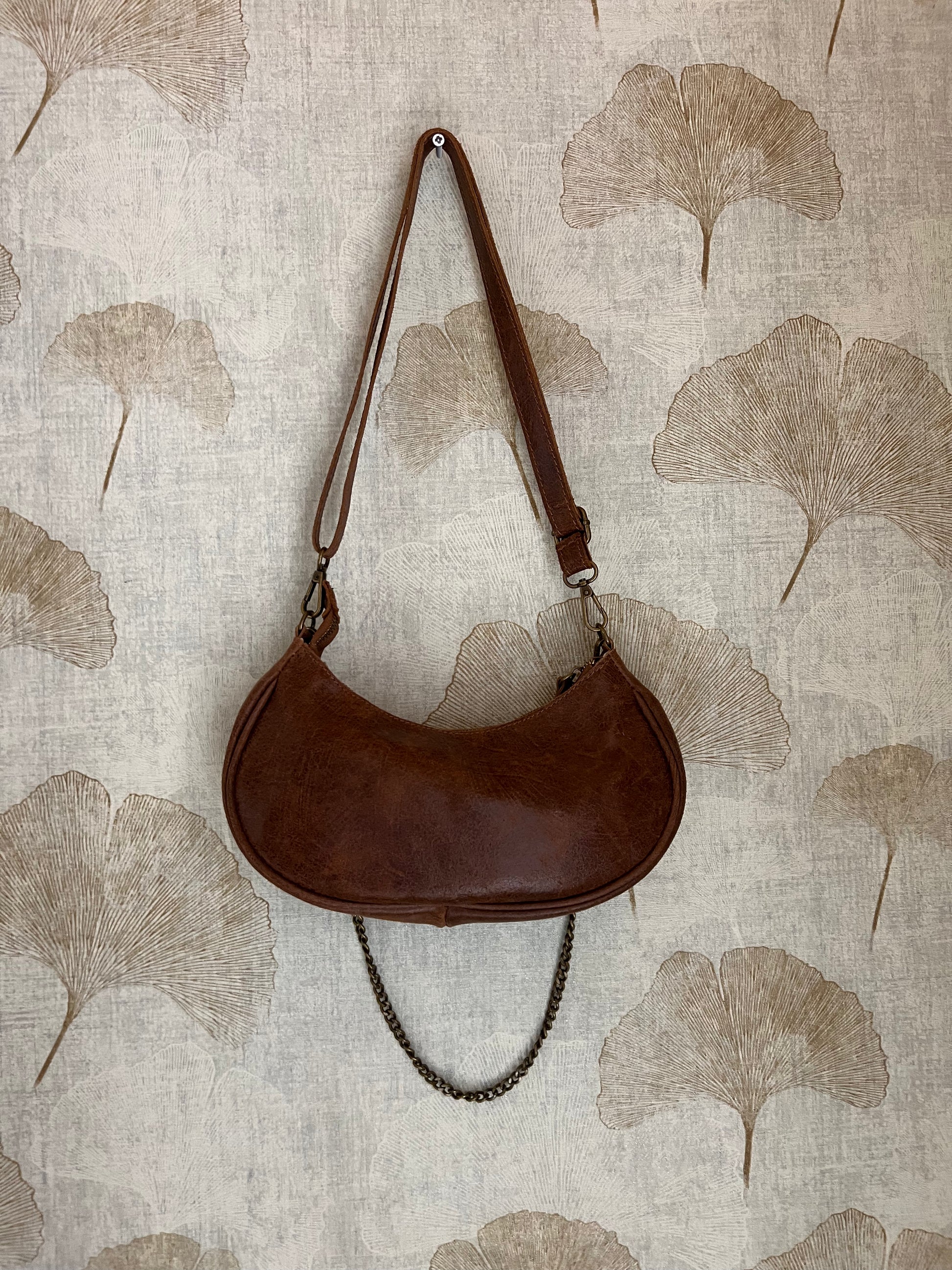 Borsa pelle con borchie